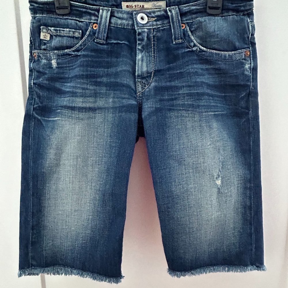 Big Star Vivian low rise jean shorts sz 29 EUC LN